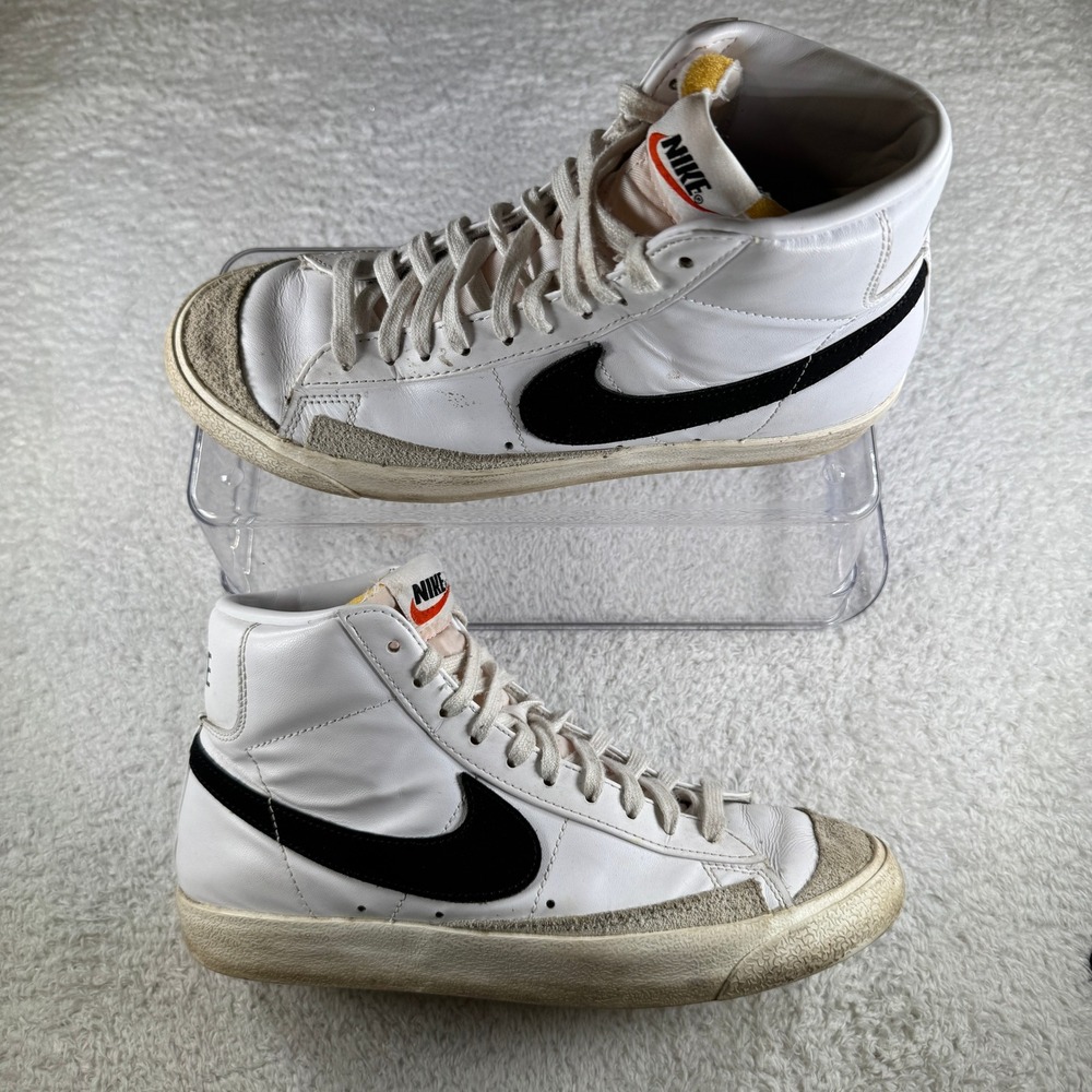 Size 9 Women's Nike Blazer '77 Vintage White/Black Lace-Up Leather Shoes Sneaker